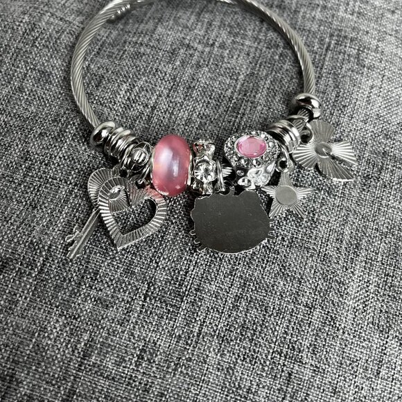 455 Pink Hello Kitty Bracelet cute - Picture 6 of 6